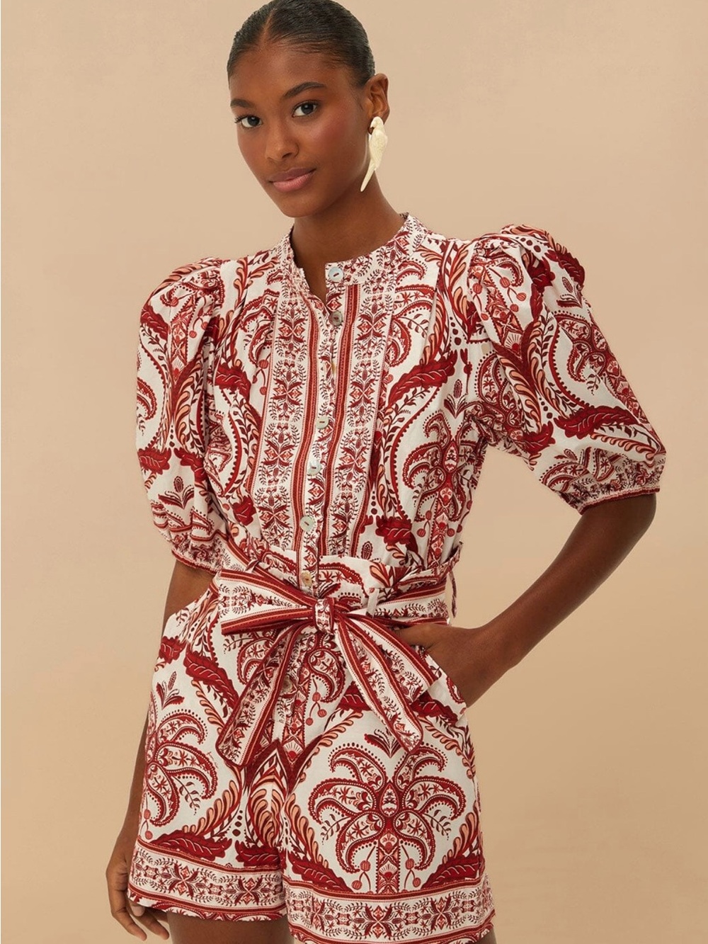 NWT Farm Rio Tropical Cameo Belted Romper Size Large